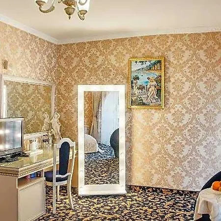 Boutique California (adults Only) Hotel