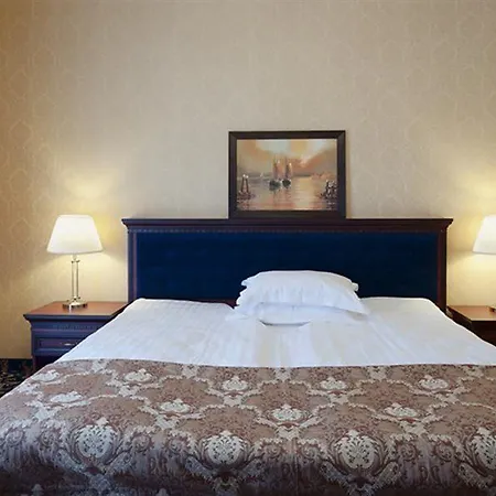 Boutique California Hotel 5*