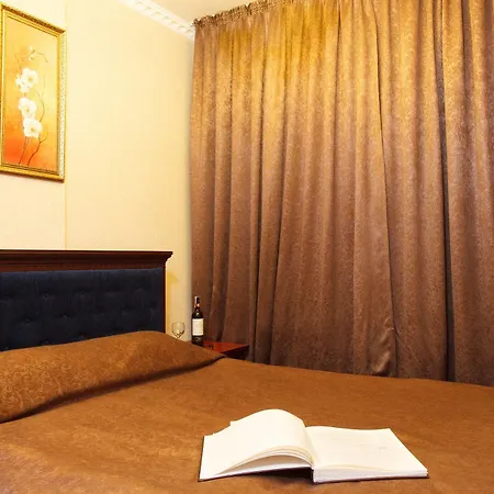 Boutique California Hotel 5*